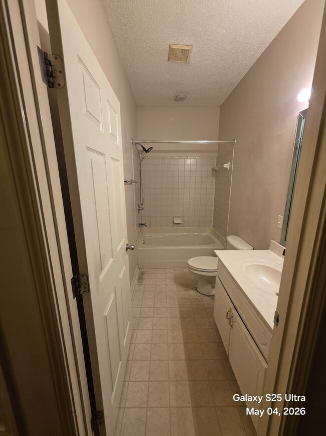 Building Photo - 4608 Scarlet Dr E