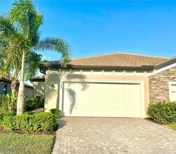 Building Photo - 9181 Glenforest Dr