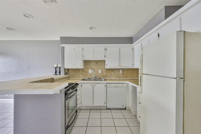 Foto del edificio - 1045 Apollo Beach Blvd