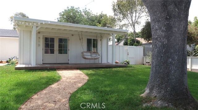 Building Photo - 913 Evergreen Pl