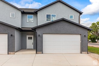 Building Photo - 150 S 100 E