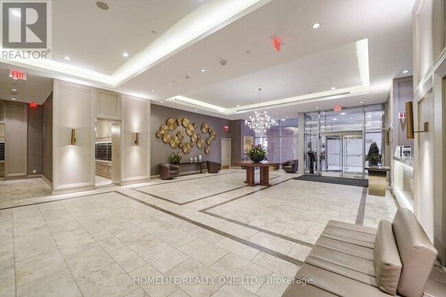Building Photo - 155-2155 Yorkville Ave