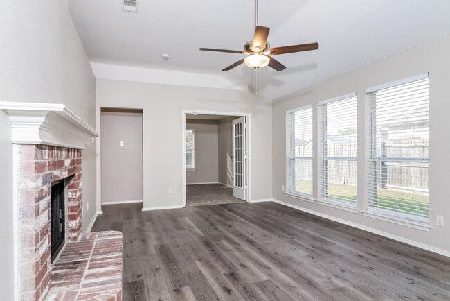 Building Photo - 1213 Misty Meadow Dr