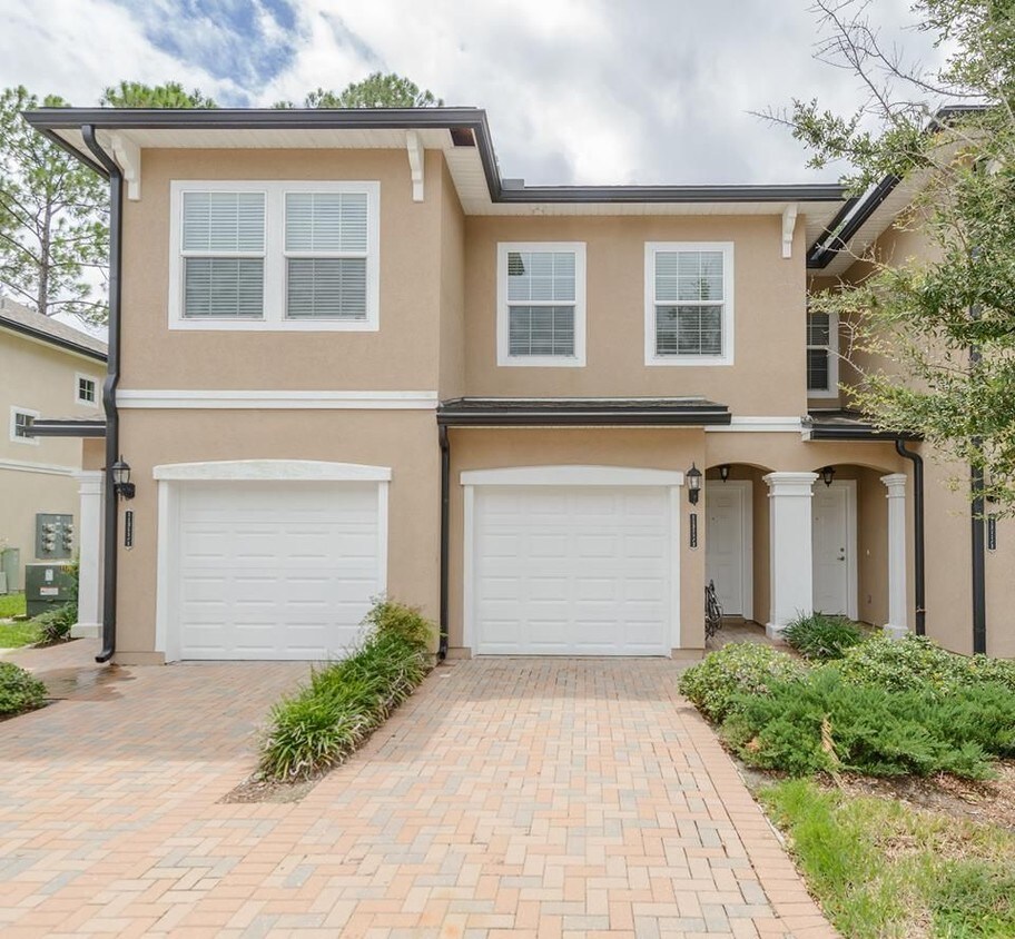 Primary Photo - 11355 Estancia Villa Cir