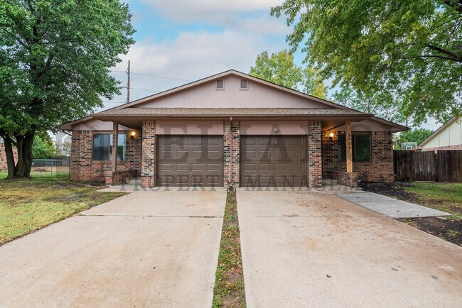 Building Photo - 6908 W O'Neil St