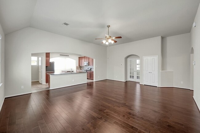 Building Photo - 30119 Saw Oaks Dr