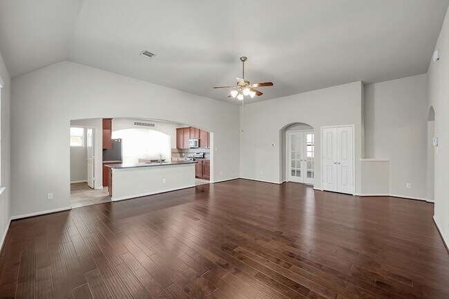 Foto del edificio - 30119 Saw Oaks Dr