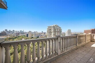 Building Photo - 3505 Turtle Creek Blvd