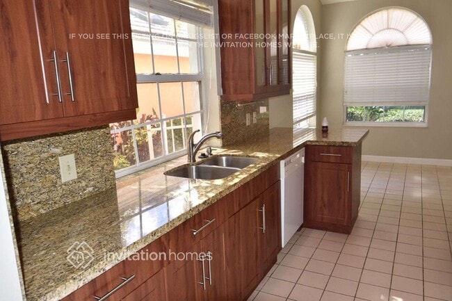 Building Photo - 2291 Saratoga Ln