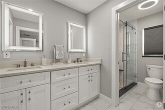Building Photo - 248 Bay Meadows Dr