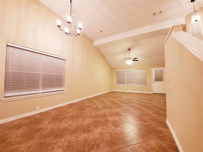 Foto del edificio - 10630 Sugar Trace Dr