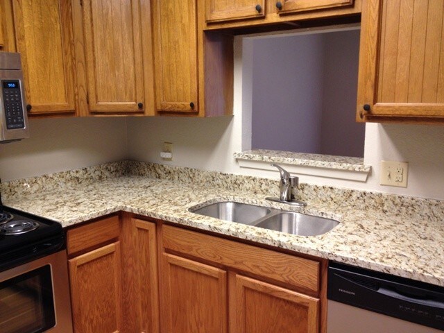 Building Photo - 1624 Aquarena Springs Dr