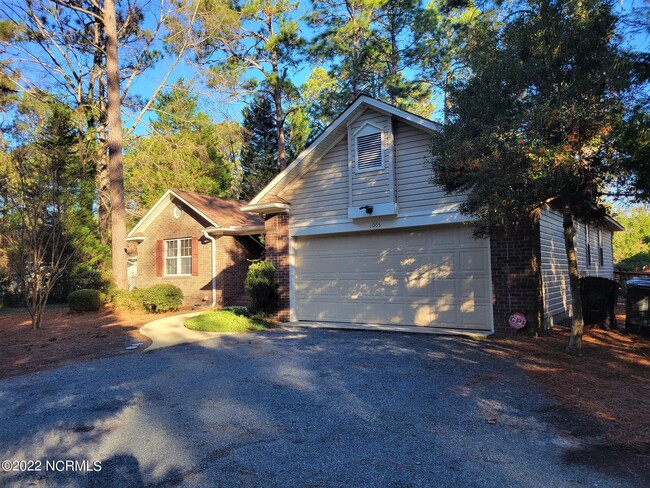 Building Photo - 1065 Morganton Rd