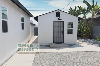 Building Photo - 3851 Menlo Ave