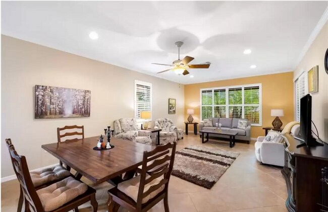 Building Photo - ***STUNNING 2 BED + DEN/2 BATH***MANCHESTE...