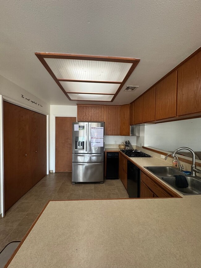 Building Photo - Spacious 4 Bedroom, 2 Bath Home with Solar...