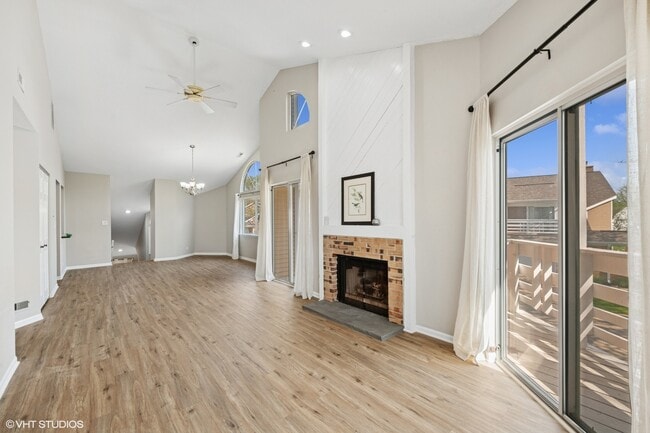 Building Photo - 1048 Courtland Dr