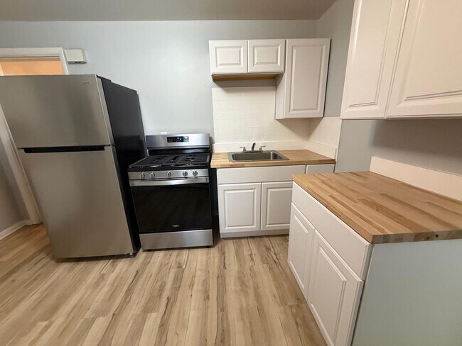 Foto del edificio - 20 Marvin Ave