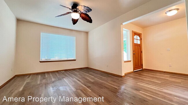 Building Photo - 6 br, 2.5 bath House - 6732 Sarazen Street SE