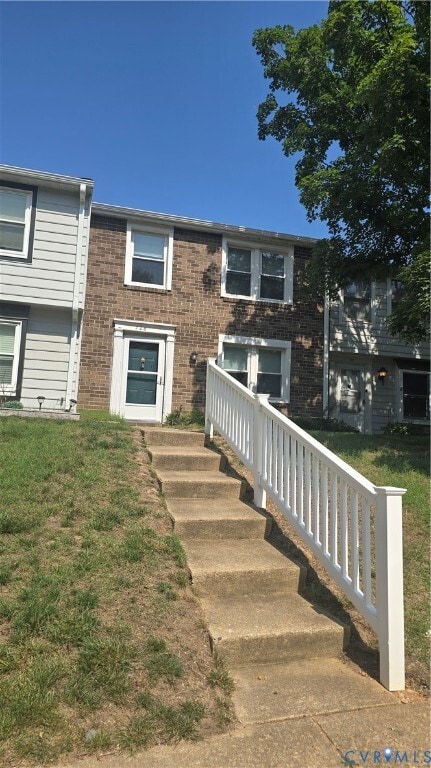 Building Photo - 726 Sturgis Dr