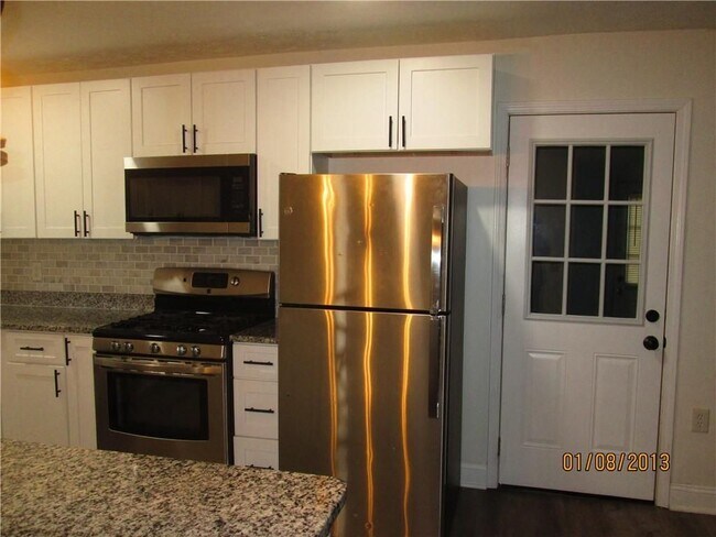 Foto del edificio - 6712 Ivy Log Dr SW