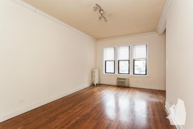 Building Photo - 1 bedroom in Chicago IL 60613