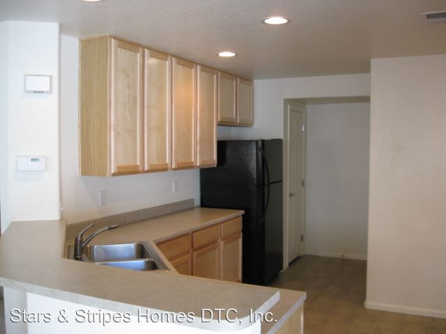 Building Photo - 17231 E Arizona Pl