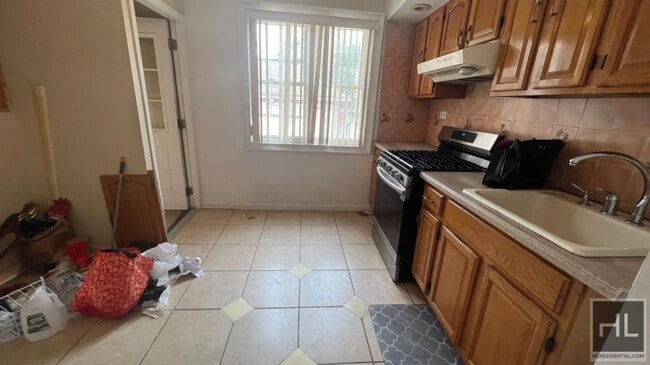 Building Photo - 0 bedroom in BROOKLYN NY 11203