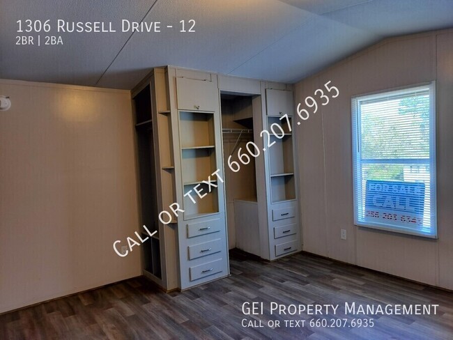 Building Photo - 1306 Russell Dr