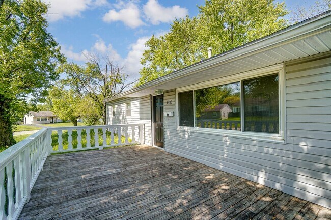 Foto del edificio - Three Bedroom with Driveway in Dayton!