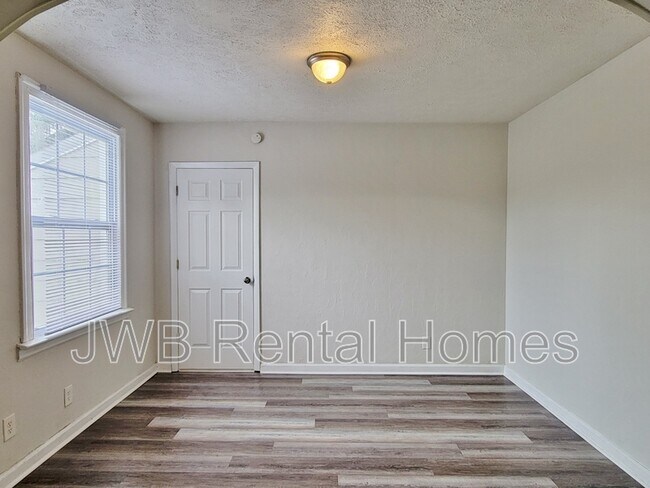 Building Photo - 524 E 58th St