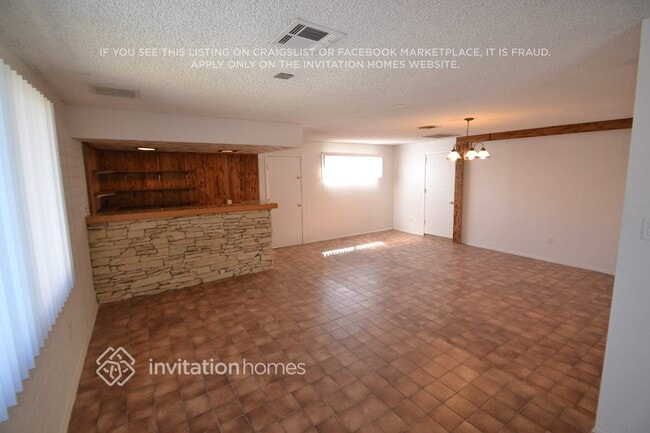 Building Photo - 4317 N 71st Ln