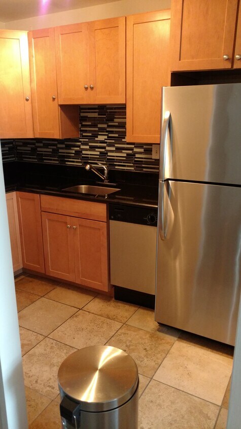 Primary Photo - 720 W Gordon Terrace