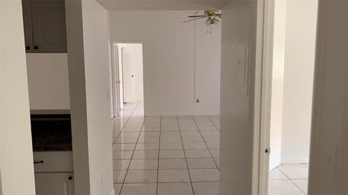 Foto del edificio - 20760 NE 4th Ct