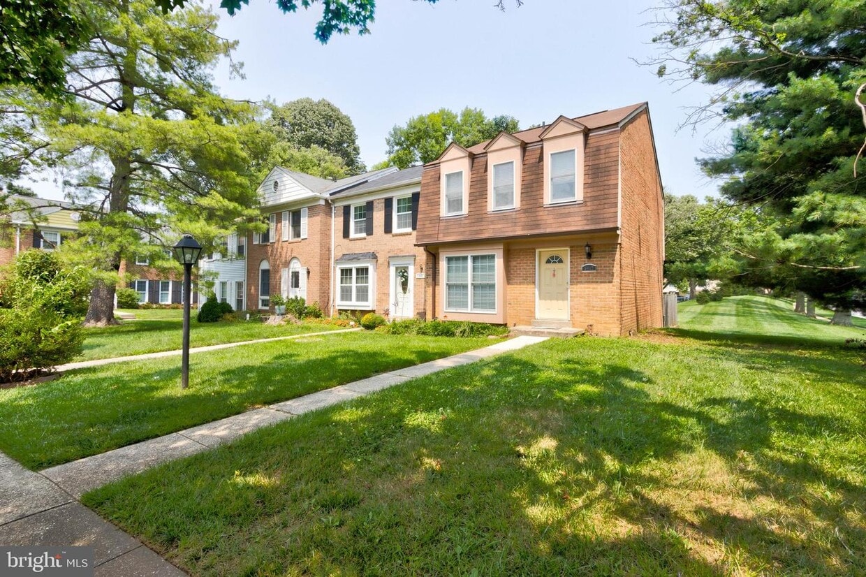 5647 Settler Pl, Columbia, MD 21044 Townhome Rentals in Columbia MD