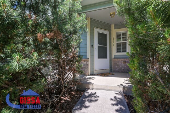 Foto del edificio - Cute home with engineered hardwood flooring throughout is available now!
