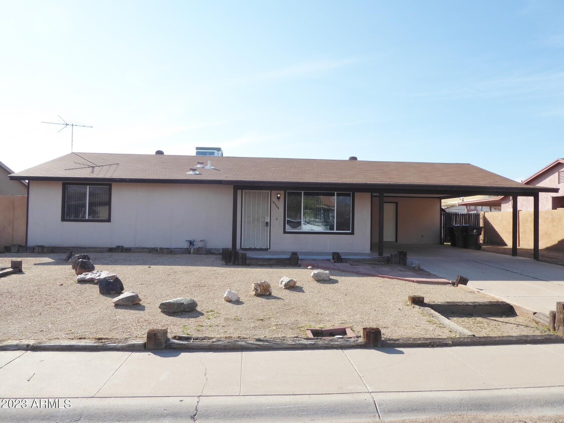 Primary Photo - 10904 N 88th Ave