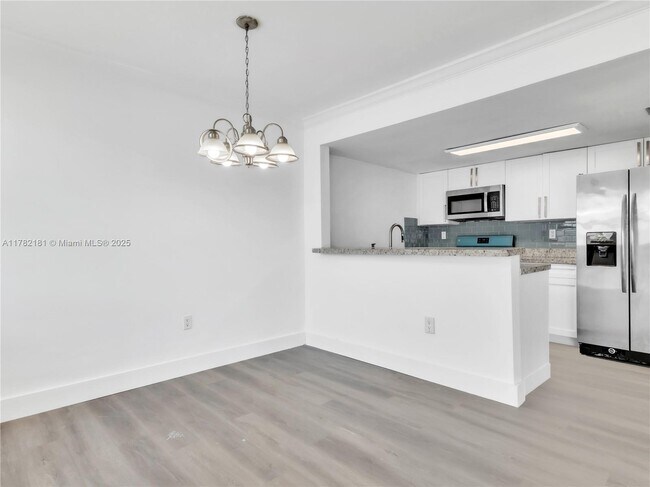 Foto del edificio - 4550 SW 68th Ct Cir