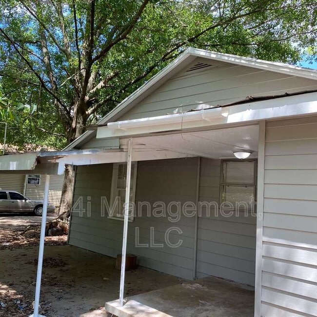 Building Photo - 110 Scott Hill St