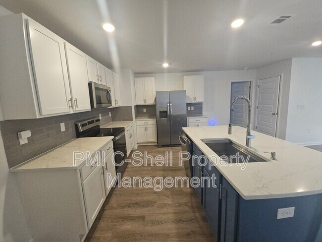 Foto del edificio - 5395 Peach Dr