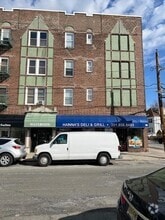 Building Photo - 27 W 1st St