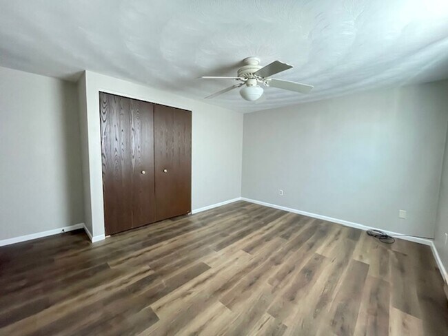 Foto del edificio - SPACIOUS 2 Bedroom Duplex Available!