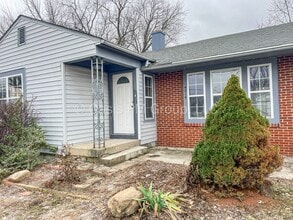 Building Photo - 4215 Avery Rd