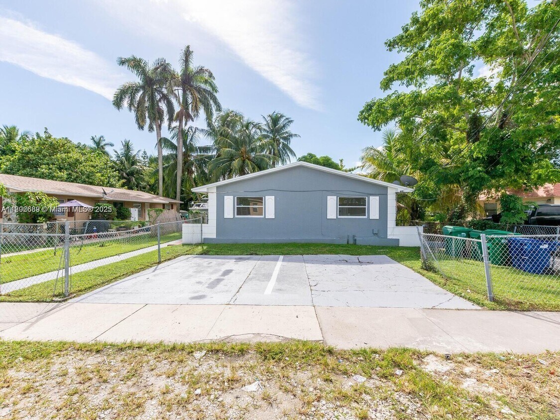 Foto principal - 1342 NE 110th Terrace