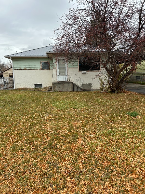 Primary Photo - 1611 5th Ave S