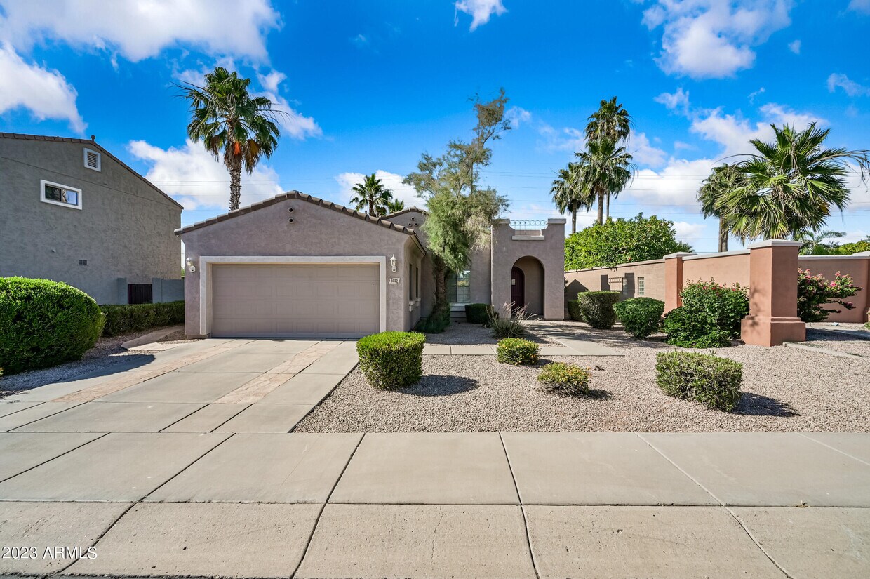 Foto principal - 5022 E Wallace Ave