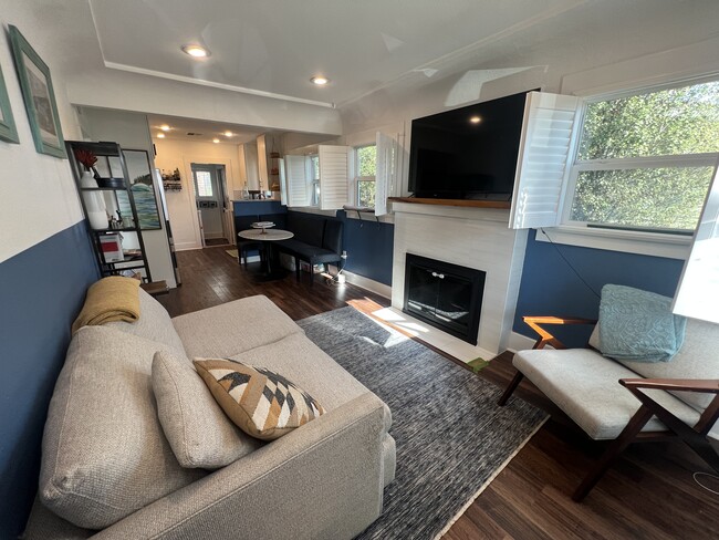 Building Photo - 4455 Estrella Ave