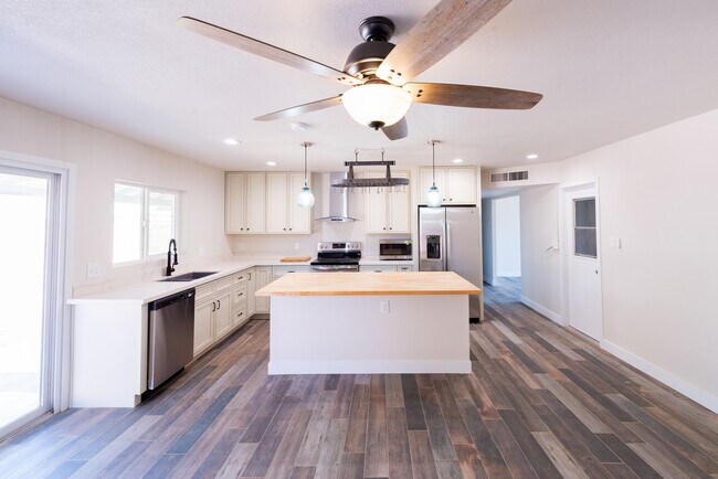 Foto del edificio - 2607 S Jentilly Ln