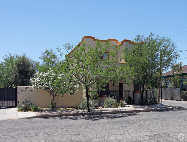 Building Photo - Mariposa Apartments