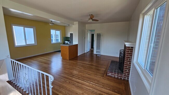 Building Photo - 3727 Randolph Ave